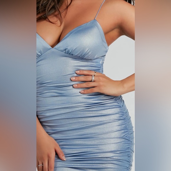 NWT Windsor Adella Satin Plunge Neck Periwinkle Blue Party Dress - Picture 4 of 9